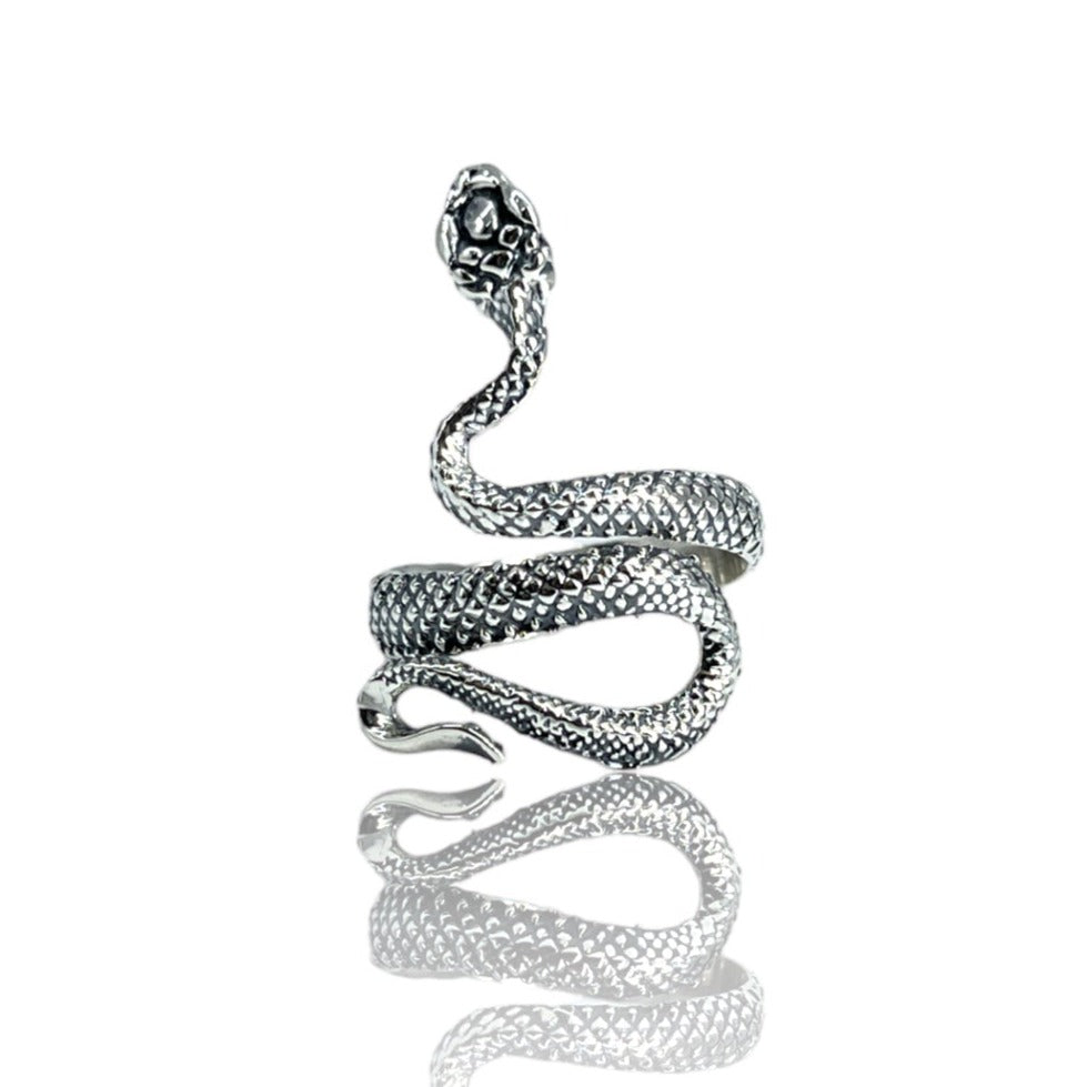 Anillo de serpiente en Plata ley 925.